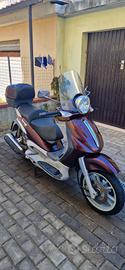 Scooter Piaggio Beverly 500