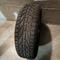 4 gomme complete di cerchi