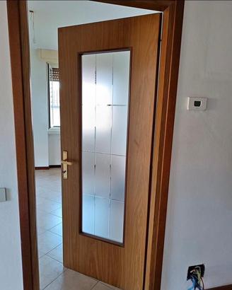 PORTA CON VETRO