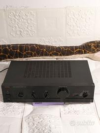 Luxman amplificatore nero