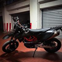 KTM 690 SMC R