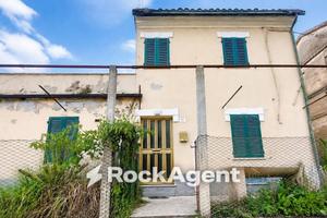 Villa di 100 m² con 4 locali a Senigallia