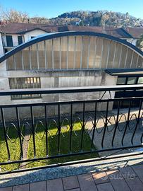 Azzate Villa singola: 2 appartamenti e magazzino