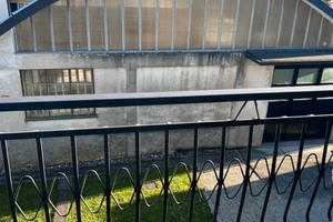 Azzate Villa singola: 2 appartamenti e magazzino