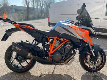 Ktm 1290 Super Duke GT ABS