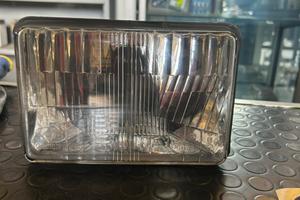 Faro nuovo lato destro  per fiat panda 1a serie