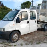 Peugeot doppia cabina con Ribaltabile