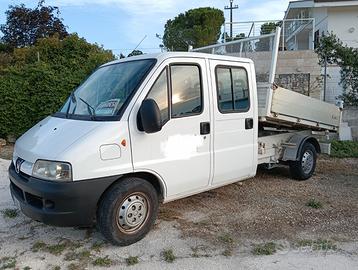 Peugeot doppia cabina con Ribaltabile