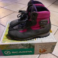 Scarponcno trekking donna