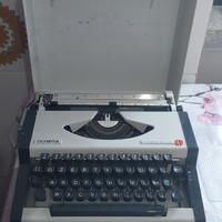 Macchina da Scrivere Olympia Traveller De Luxe