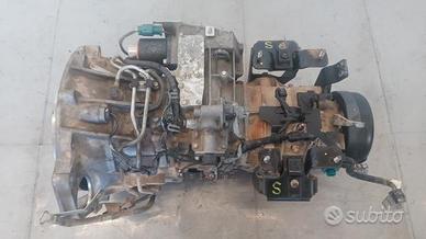 CAMBIO ISUZU N2R usato