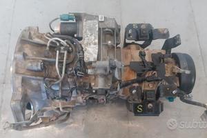 CAMBIO ISUZU N2R usato