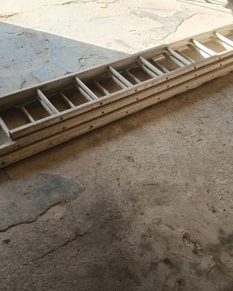 Scala tripla in alluminio