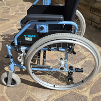 Sedia a rotelle per disabili