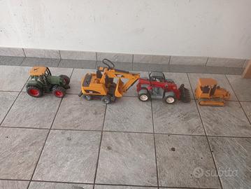 trattori giocattolo