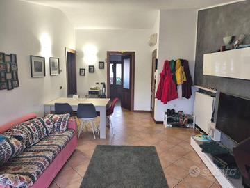 Appartamento di 95 m² con 4 locali a Curtatone