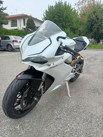 Panigale 959 del 2016 con 24.000km gomme nuove