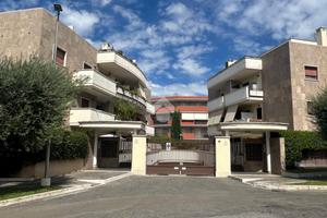 2 LOCALI A MARINO
