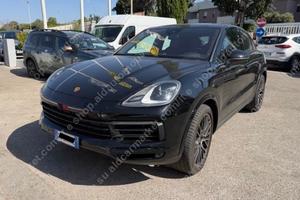 Cayenne Coupé 3.0 V6 E-Hybrid ROSSO CARTIER KAMERA