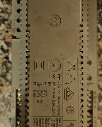 URMET 789/5 ALIMENTATORE PER VIDEO CITOFONO