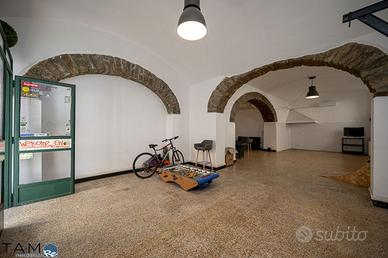 Locale, Barriera Nuova - Giardino Pubblico, Triest