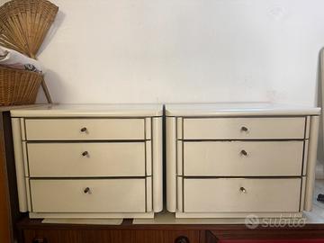 Comodini con specchio