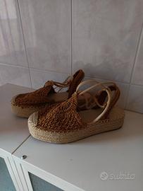 sandali in macramè 