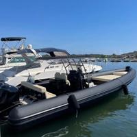 Gommone mt 10,90 con due motori fuoribordo Yamaha
