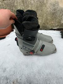 Scarponi da sci salmon