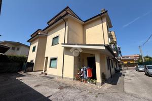 3 LOCALI A VALMONTONE