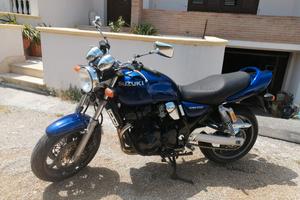 Suzuki GSX 750 - 2001