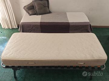 Struttura letto estraibile + materassi