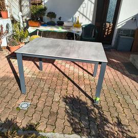 tavolo da cucina salotto