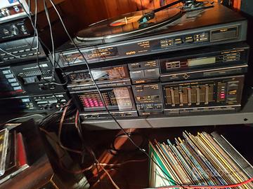 completo Sanyo giradischi, tuner e amplificatore 