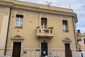 4 LOCALI A REGGIO DI CALABRIA
