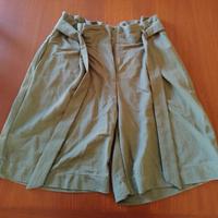 Pantaloncini verdi come nuovi