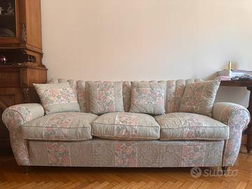 DIVANO VINTAGE TRE POSTI - FIORI - CANNETTATO
