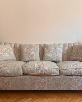 DIVANO VINTAGE TRE POSTI - FIORI - CANNETTATO