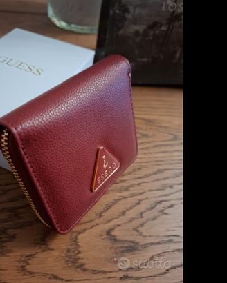 Portafoglio donna guess