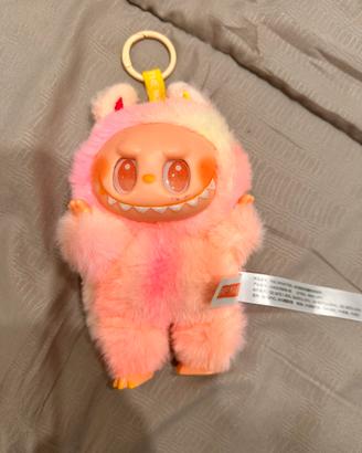 Labubu edizione monster energy pink