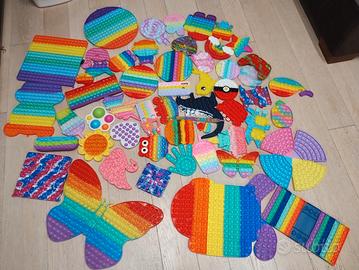 Poppit di varie forme e misure