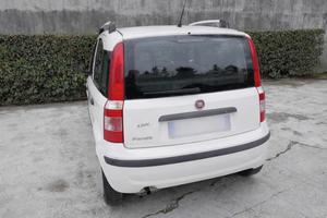 AUTO FIAT PANDA