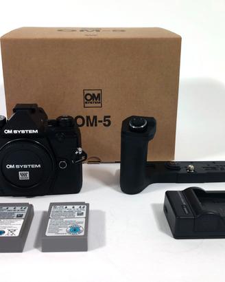 OM System OM5 + extras