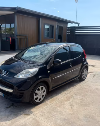 Peugeot 107 1.0 68CV 5p. Allure