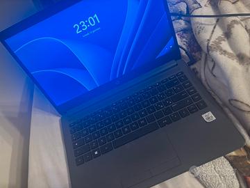 Notebook HP G8 250 gb 8gb di ram intel 5 10th
