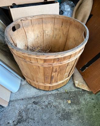 Contenitore cesto vaso giardino