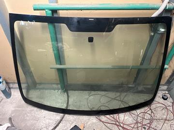 Parabrezza Peugeot 107/Citroen C1