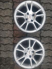 2 cerchi in lega Ford Focus R15