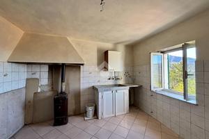 CASA SEMINDIPENDENTE A SANT'OLCESE