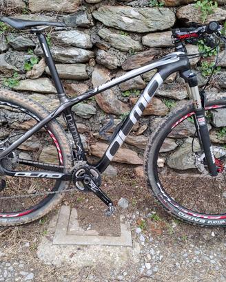 Mountain-bike Olmo Namib 29" in carbonio